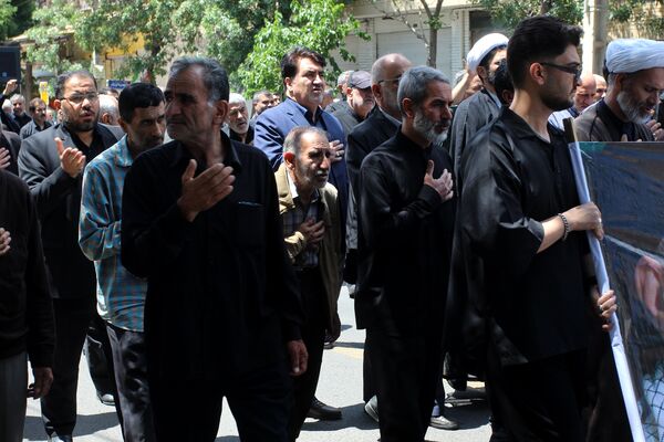 حرکت دسته عزاداری رحلت امام خمینی 