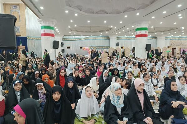 جشن دهه کرامت در مصلی باقرشهر 