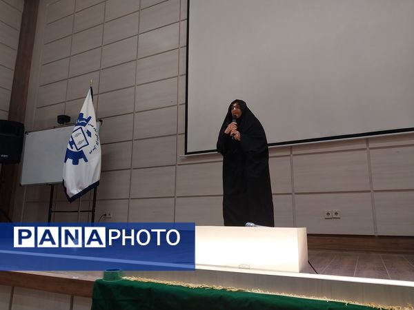 جشن روز دختر در هنرستان امام حسن مجتبی(ع) با حضور مسئولان ناحیه ۶