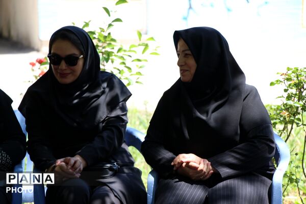 دورهمی خاطره سازان هنرستان ثمین 