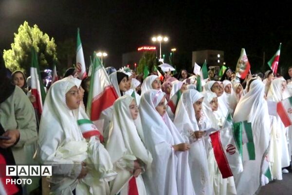بهشت در کف خیابان با حضور ریحانه های بهشتی