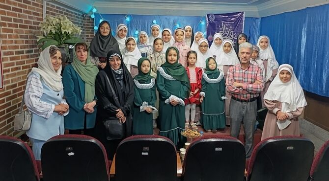 گرامیداشت روز شعر و ادب پارسی با ویژه برنامه «حیدر بابا سلام» در سرای محله چهارصد دستگاه