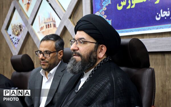 گردهمایی فعالان نذر آموزش در زنجان