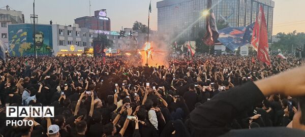 آیین خیمه سوزان عصر عاشورا در مشهد