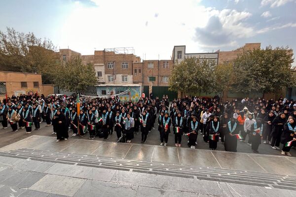 همایش تشکیلاتی "وطن یار" در دبیرستان ایثار