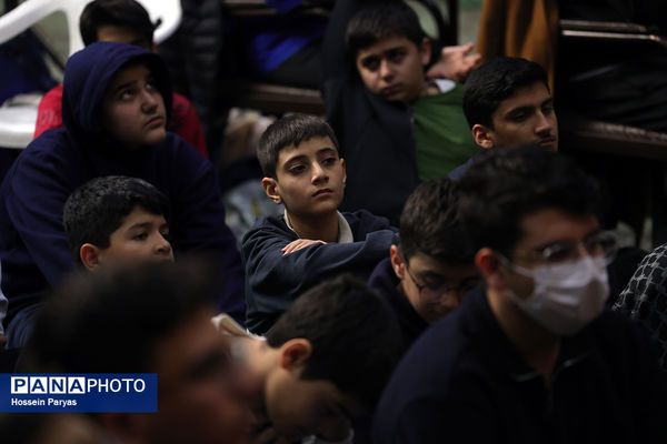 اعتکاف دانش‌آموزی در حسینیه ارشاد