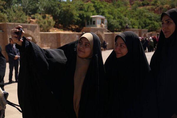 دختران قرآنی سمپاد ایران بر فراز بام تبریز