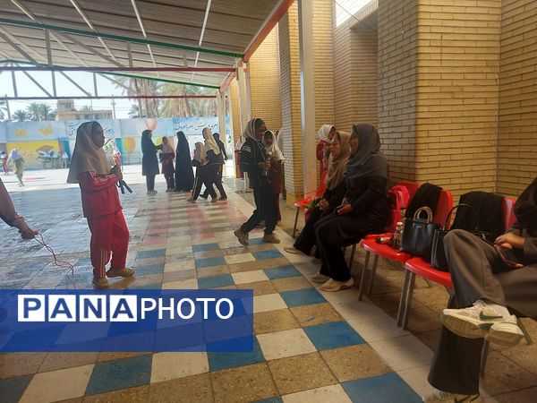برگزاری مسابقه بین‌مدرسه‌ای طناب‌زنی ویژه دختران در حاجی‌آباد