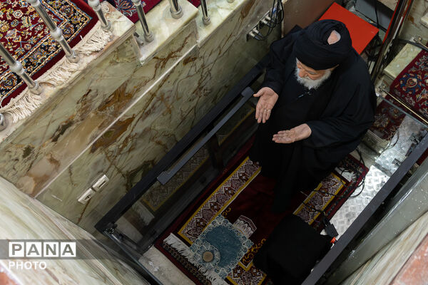 اقامه نماز عید فطر در حرم مطهر رضوی-۱
