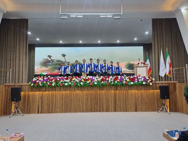 دیدار صمیمی وزیر آموزش‌وپرورش با فرهنگیان استان خوزستان