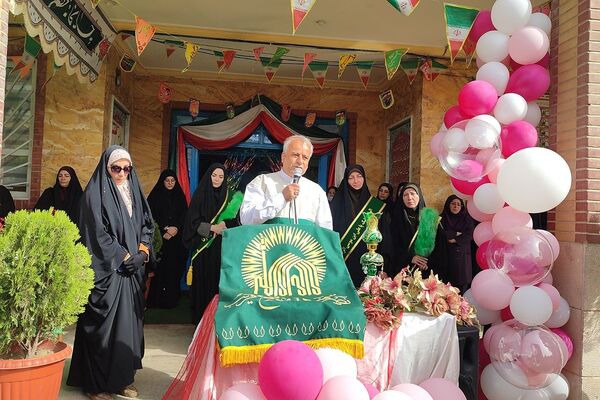 حضور خادمین آستان قدس رضوی در مدرسه شاهد کوثر رباط‌کریم به مناسبت دهه کرامت