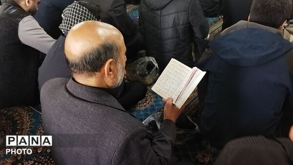 قرائت آل یاسین به یاد رهبر شهید معظم انقلاب اسلامی در نیشابور 