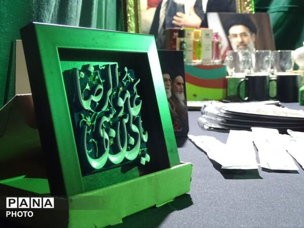  برپایی غرفه‌های نوجوانان در شب‌های راهپیمایی 