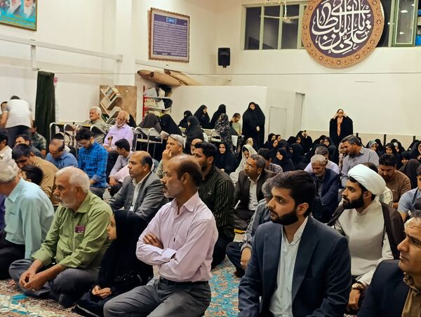 شب شعر و روایت‌گری محفل ادبی خارزنج در خلیل‌آباد