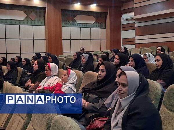 برگزاری مراسم هفته سلامت با حضور دانش آموزان
در اسلامشهر 