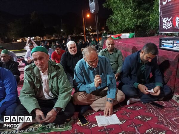 قرائت قرآن کریم در حسینیه شهدای شهر بار