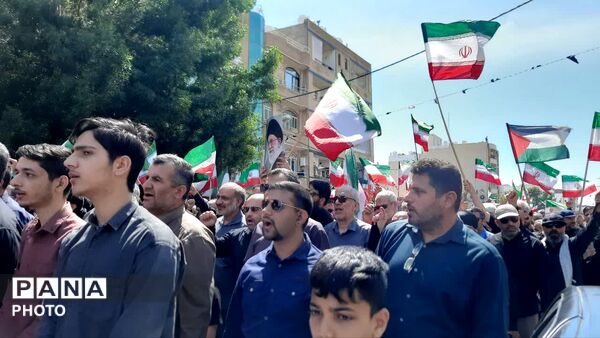 مردم کرج کاروان خونخواهی امام شهید را برپاکردند