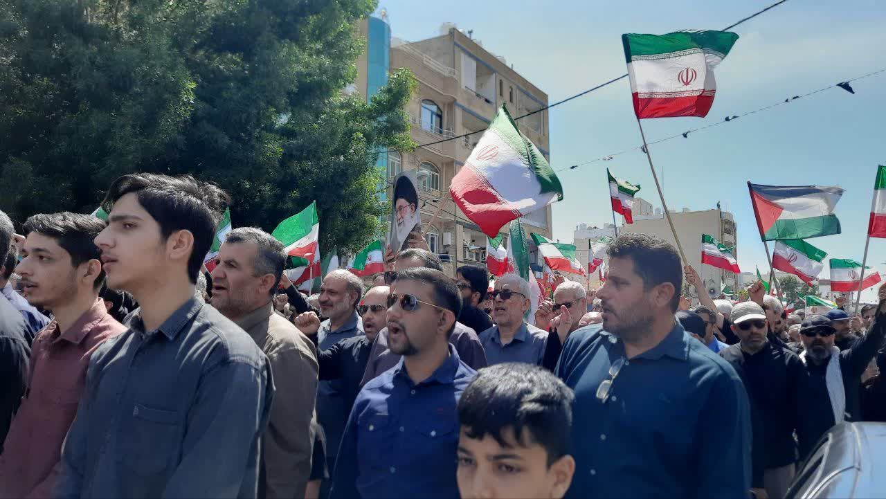 مردم کرج کاروان خونخواهی امام شهید را برپاکردند