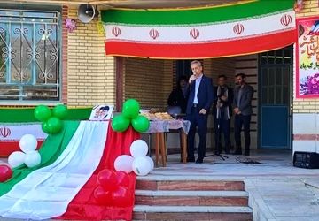 برگزاری آیین نواختن زنگ انقلاب در شهرستان بیضا

