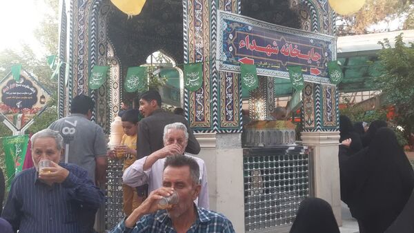 گلباران مزار شهدای سادات در قم