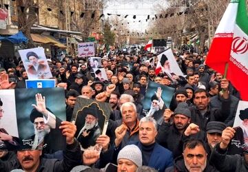 بیعت مردم سراب با سومین علمدار انقلاب اسلامی ایران 