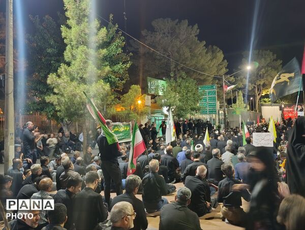 عزاداری گسترده در خیابان خرمشهر کاشمر همزمان با اجتماعات شبانه
