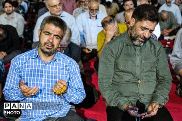 قصه‌ی عزت و ایستادگی ادامه دارد 