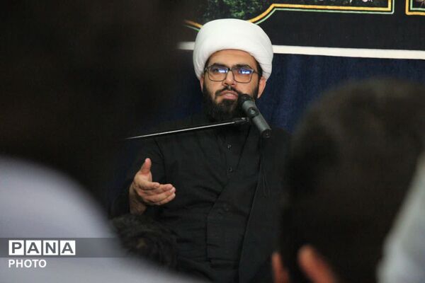 عزای مادر سادات در مدرسه امام خمینی(ره) رباط‌کریم