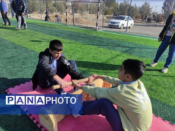 تجلیل از نخبگان فرهنگی و قرآنی شهرستان خلیل‌آباد