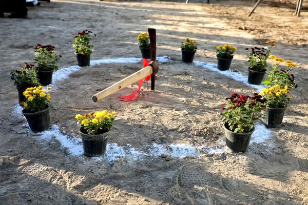 کلنگ زنی هنرستان شبانه‌روزی شهدا ارتش در شهرستان مانه 