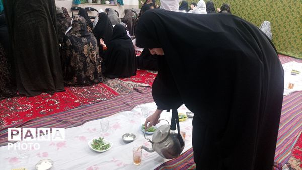 نماز جماعت به همراه افطاری در مسجد چهارده معصوم الغدیر 