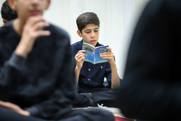 راز و نیازی معصومانه در شب سرنوشت‌ساز