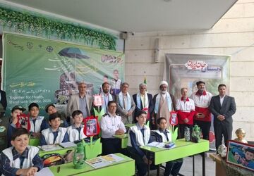 گرامیداشت هفته سلامت در مدرسه مصلی نژاد