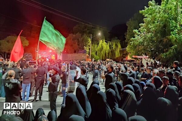 مراسم شام غریبان سالار شهیدان  در حسینیه شهدای شهر بار