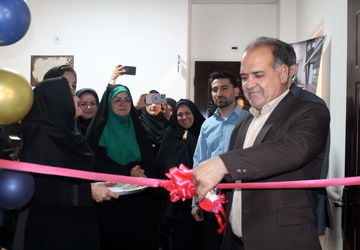 افتتاح اتاق ورزشی در دبیرستان مادرشاهی