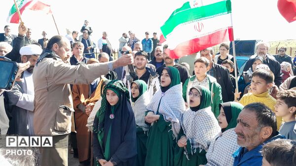 راهپیمایی مردم شهر علی آباد دمق به‌مناسبت روز ۱۲ فروردین