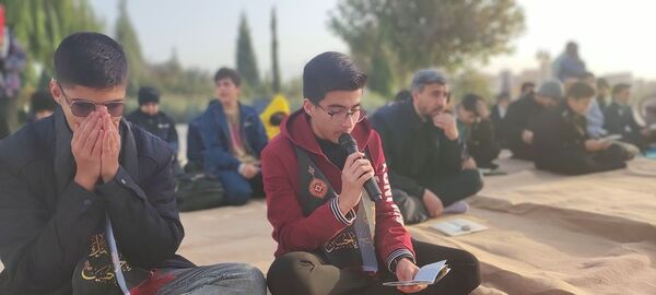 زیارت عاشورا و غبار روبی مزار شهدای گمنام نیشابور