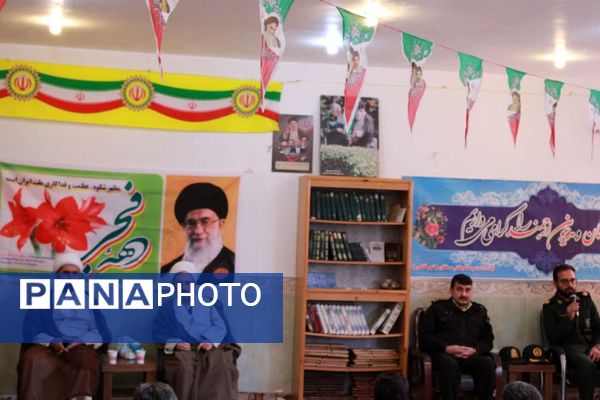 دیدار اقشار مختلف مردم با امام جمعه قاضی به مناسبت ۱۲ بهمن