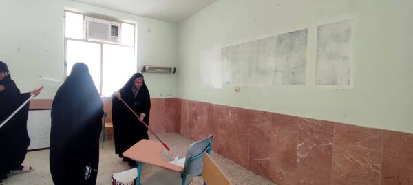  طرح «شهید عجمیان» برای رنگ‌آمیزی و شاداب‌سازی مدارس فین