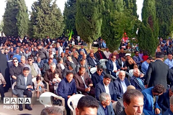 مراسم گرامیداشت چهلمین روز شهادت شهید علی کیانی در گلزار شهدای یاسوج