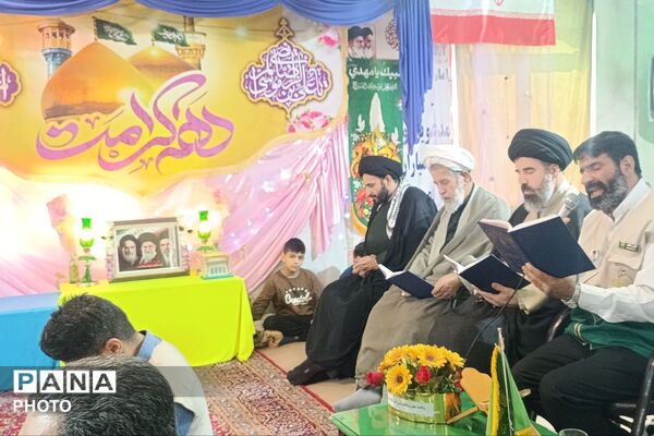 گرامیداشت دهه کرامت بر مزار شهدای جنگ رمضان 