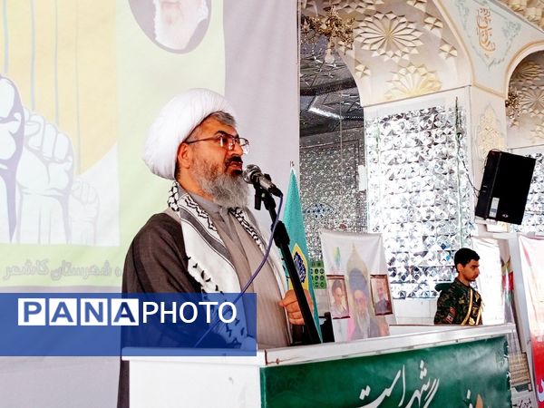 نماز جمعه در کاشمر