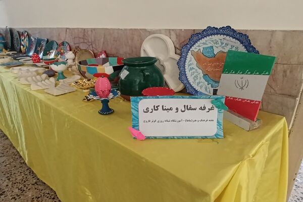 برگزاری جشنواره ماها در مدرسه کوثر فاروج