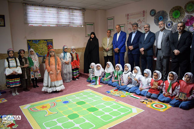 نشست منطقه‌ای مدیران مدارس خیرساز در مدرسه شاهد امام سجاد(ع)