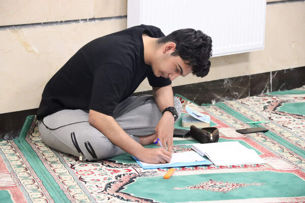 دیدار صمیمانه مدیر آموزش پرورش شهرستان‌های تهران با دانش‌آموزان اردوی مطالعاتی مدارس اسلامشهر