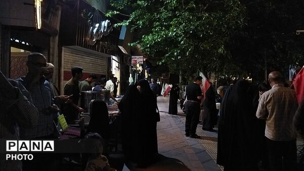 گذری بر چایخانه حوزه علمیه گلشن در هشتاد و پنجمین شب از اجتماعات مردمی نیشابور 