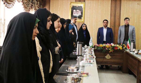 نشست دانش‌آموز خبرنگاران منتخب پانا با معاون پرورشی و فرهنگی استان آذربایجان شرقی