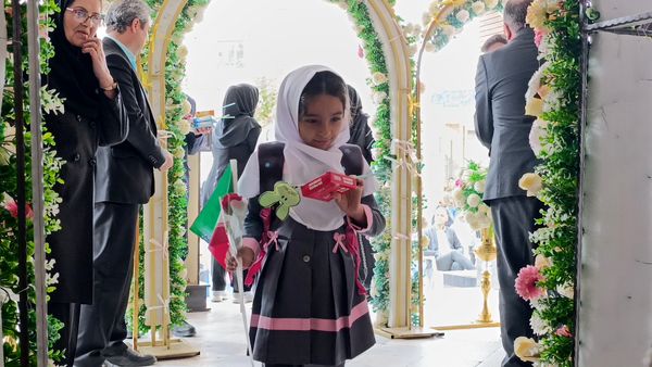 جشن شکوفه‌ها در ملکان؛ استقبال گرم از نوگلان دبستانی