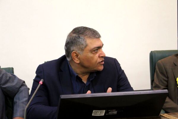 نشست خبری انجمن داروسازان یزد