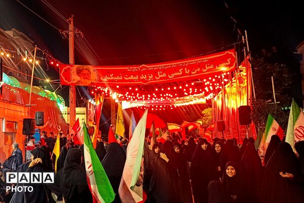 طنین دوباره فریادها؛ گام‌های استوار مردم در شبی ماندگار